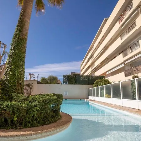 Apartament Chez J-p - 100m 2-4pers Terrace Sea View Pool Garage *